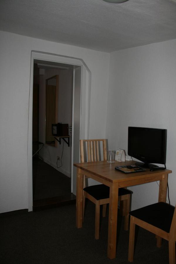 Pension-Ristorante Ventura Ehemals Reinhards Pension Hornburg  Quarto foto